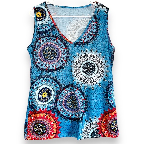 Medallion Print Vneck Tank Top - M - Picture 2 of 7
